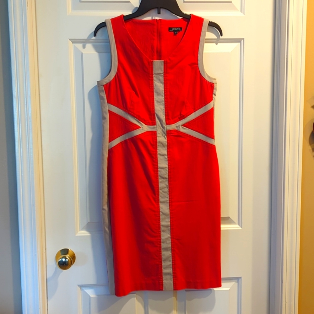 renuar size 8 dress   stretchy material .